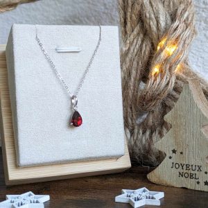 Pendentif en Grenat Naga