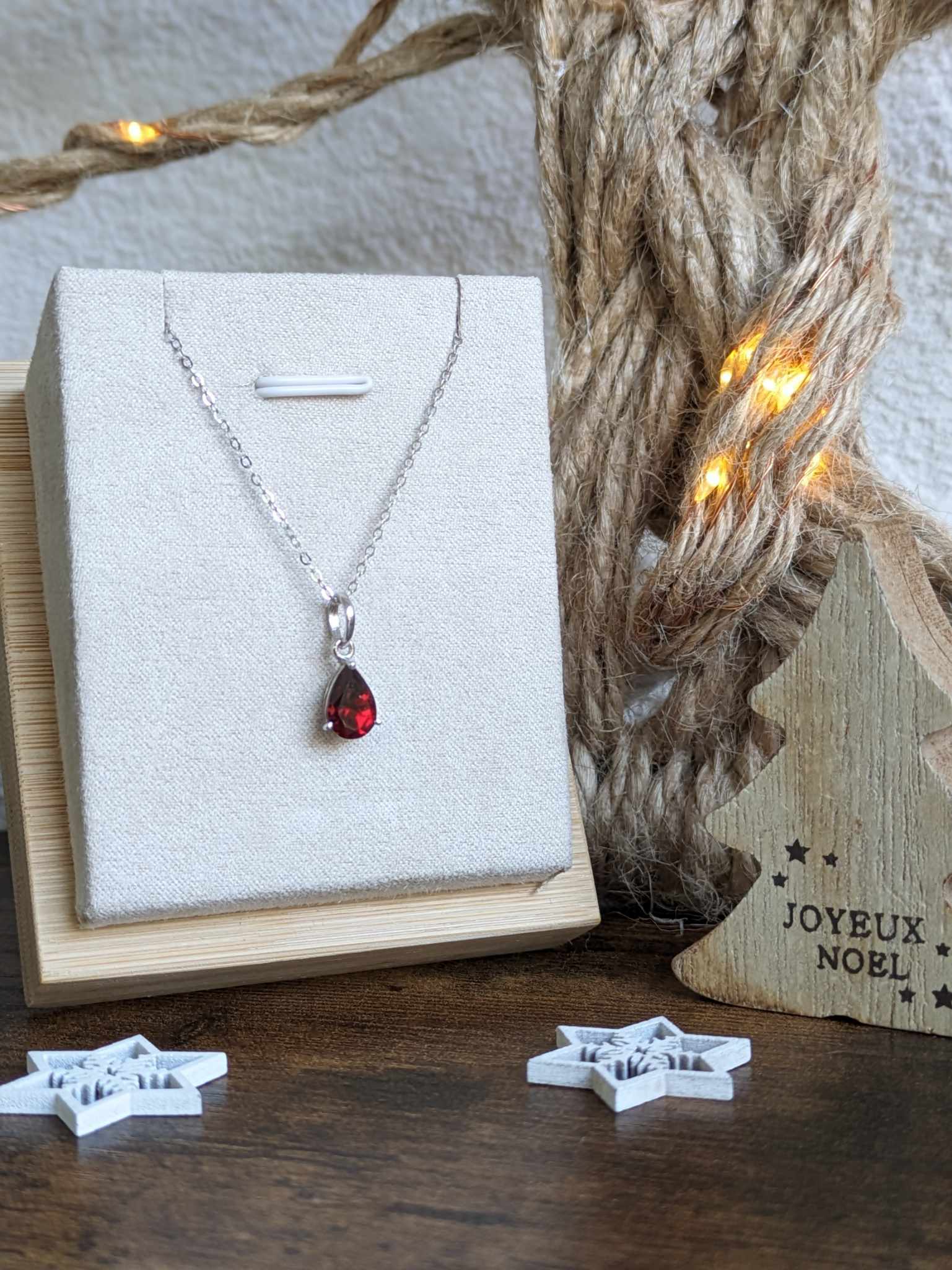 Pendentif en Grenat Naga
