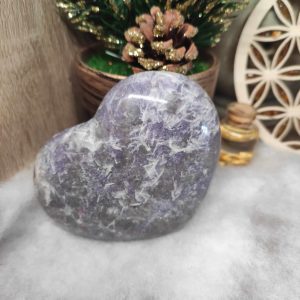 Coeur en Lepidolite